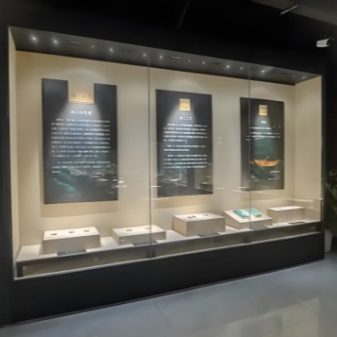 1762149549819778.jpg 17沿墙玻璃通柜.jpg